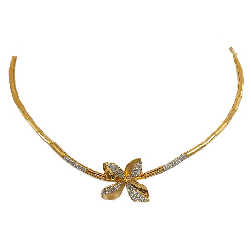 18 KT DIAMOND NECKLACE 13